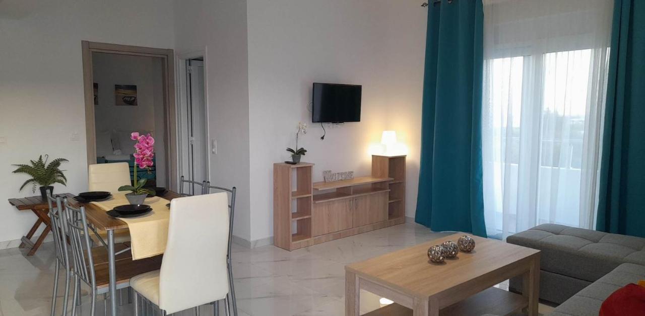 A&j Holiday home *